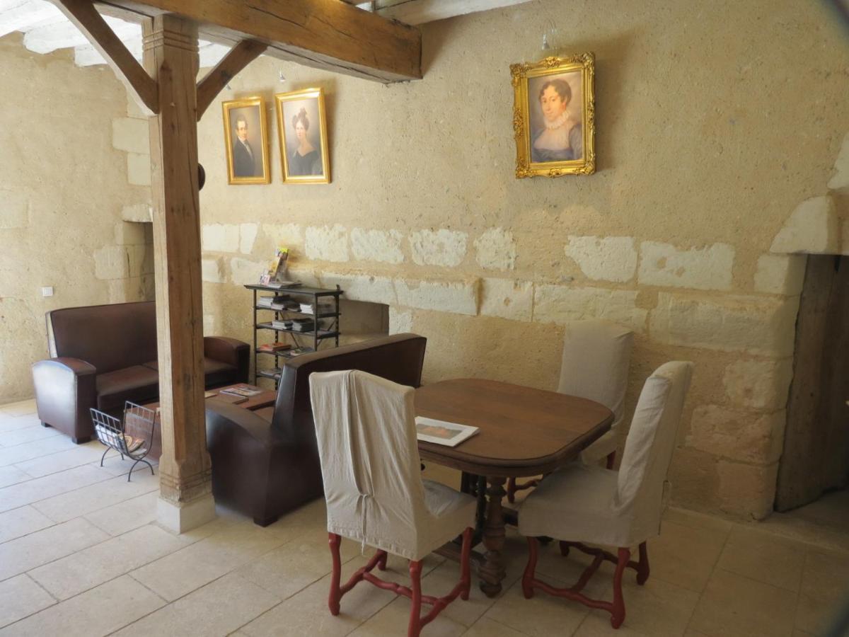 Le Chatelet Thilouze Extérieur photo