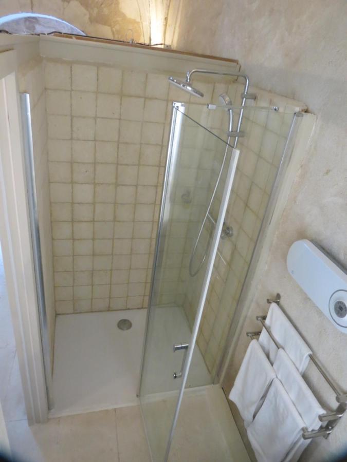 Le Chatelet Thilouze Extérieur photo