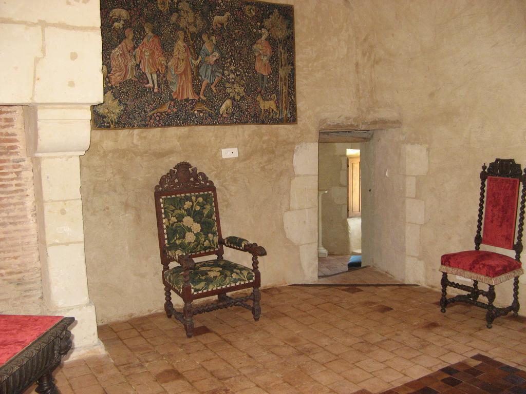 Le Chatelet Thilouze Extérieur photo