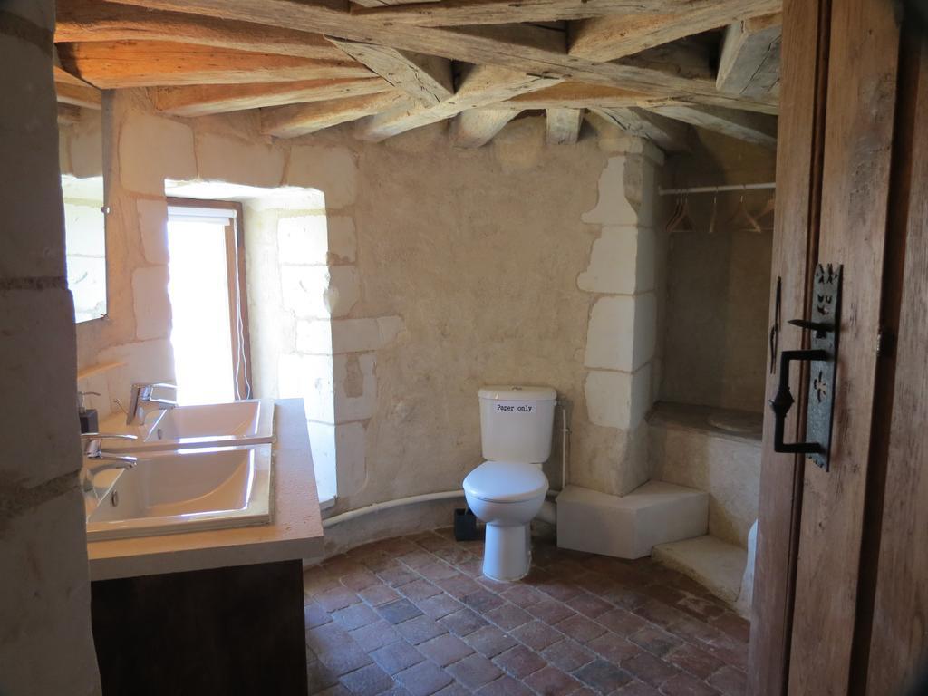 Le Chatelet Thilouze Chambre photo