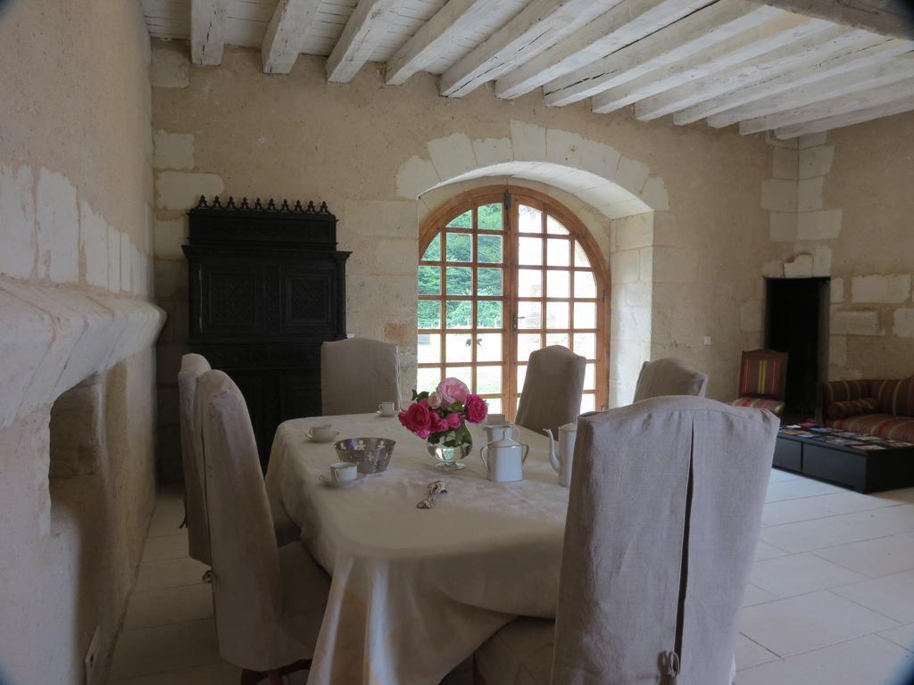 Le Chatelet Thilouze Extérieur photo