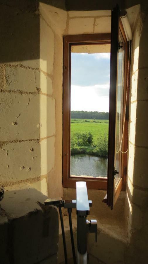 Le Chatelet Thilouze Extérieur photo